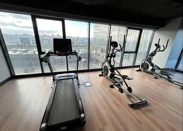 Low Price Luxury Apartment City Center